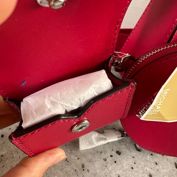 Michael Kors Jet Set Ombré Logo Crossbody Bag with Case for Apple Airpods Pro® - Picture 13 of 17